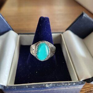 Navajo Native American Signed Sterling Silver Ring With Turquoise Stone Size 8.5